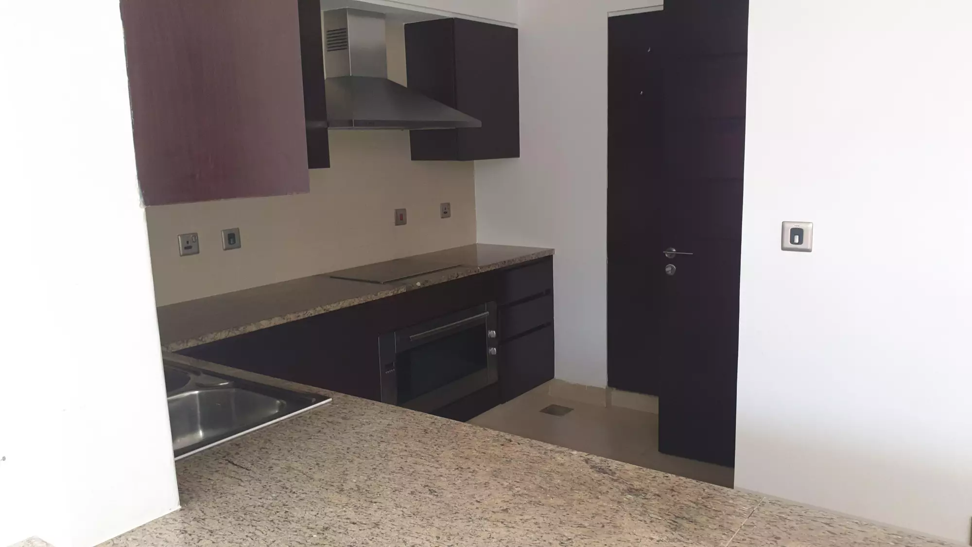 Amber Tiara Residences